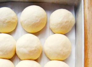 Belyashi from yeast dough